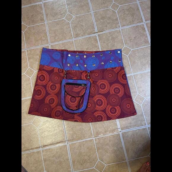 Wrapping mini-Skirt ( both side can wear also ) - Picture 4 of 12